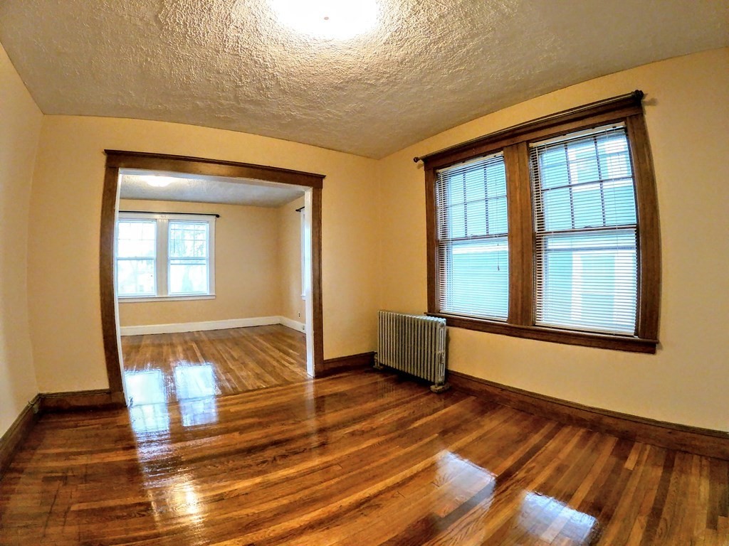 36 Leland St, Jamaica Plain