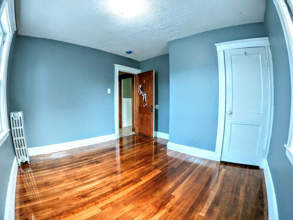 36 Leland St, Jamaica Plain