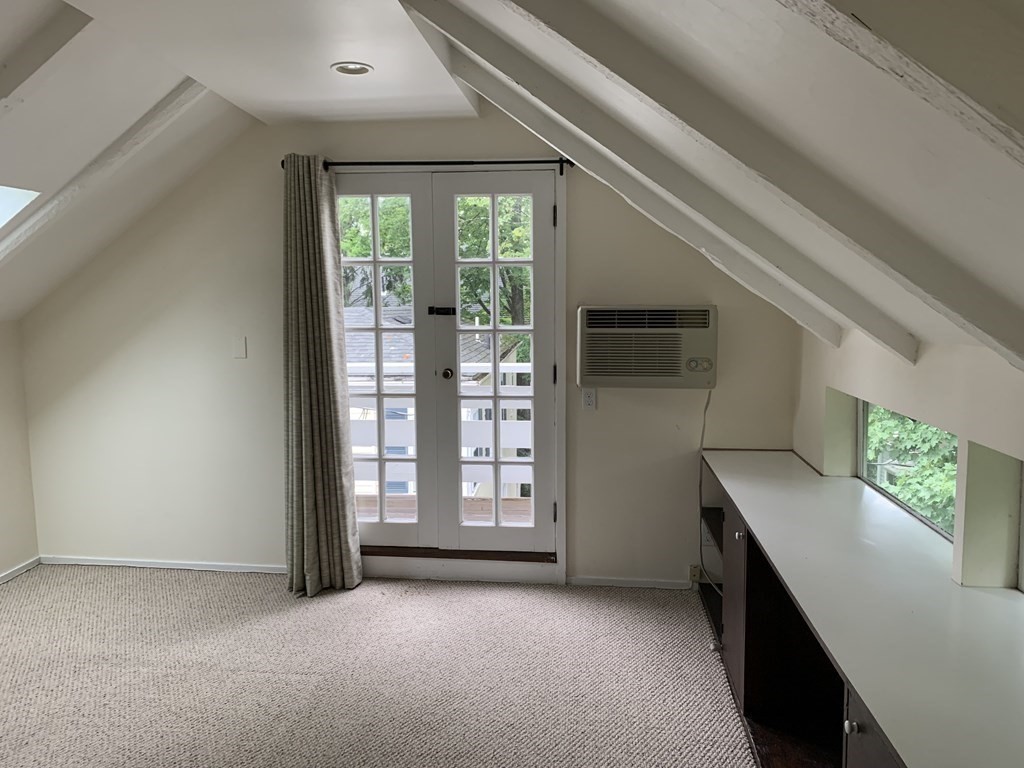 8 Camden Pl, Harvard Square