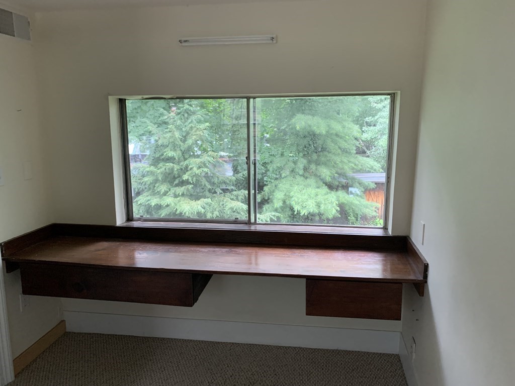 8 Camden Pl, Harvard Square