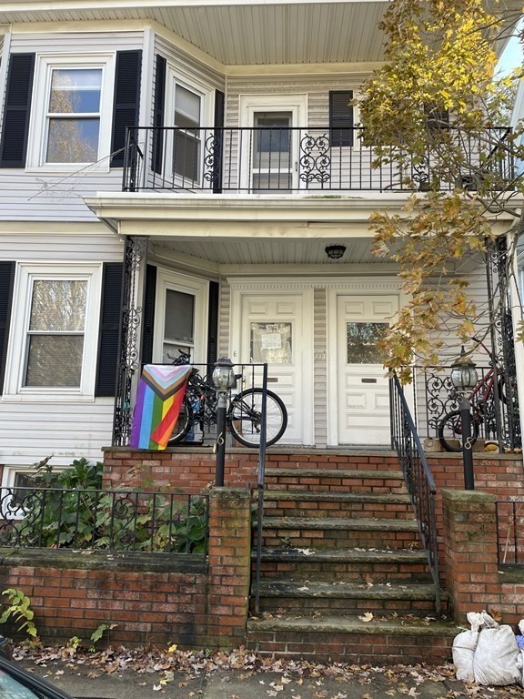 8 Holyoke Rd, Porter Square