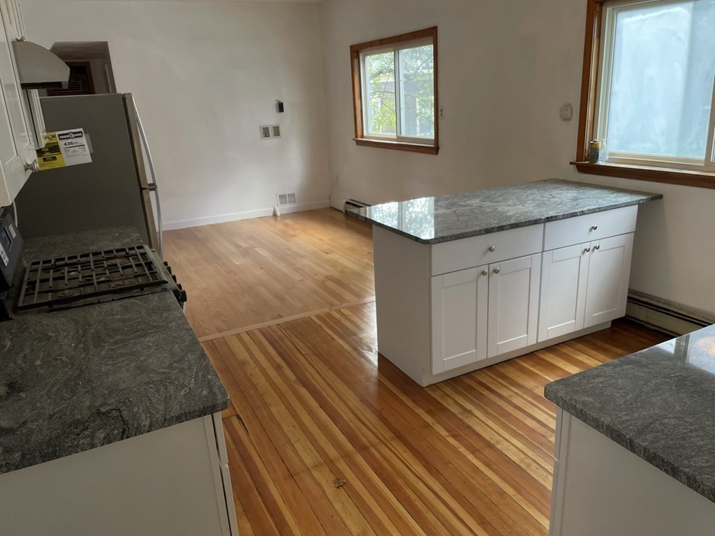 8 Holyoke Rd, Porter Square