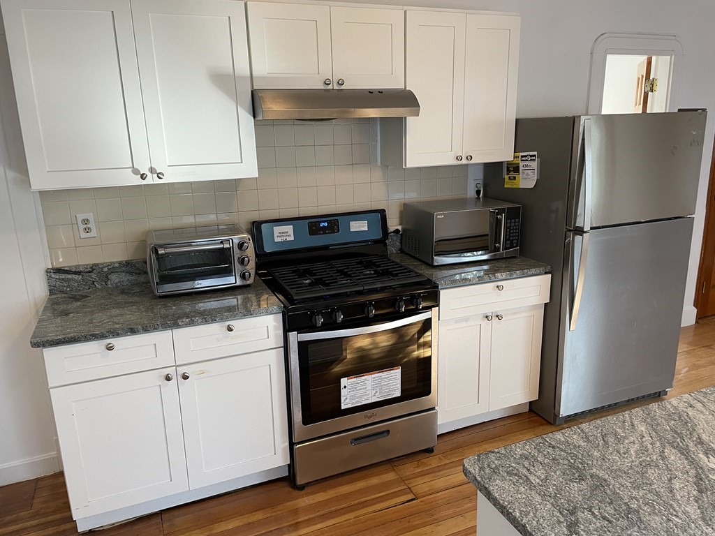 8 Holyoke Rd, Porter Square