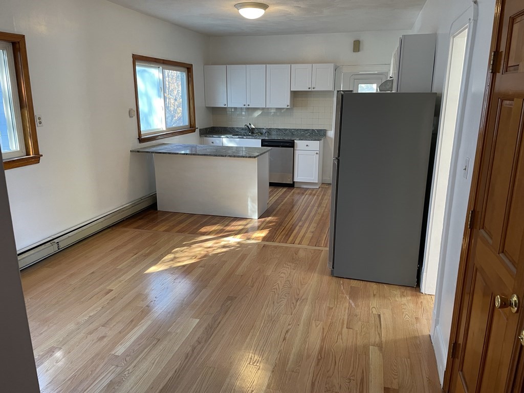 8 Holyoke Rd, Porter Square