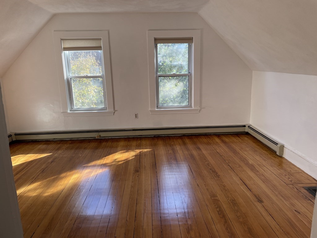 8 Holyoke Rd, Porter Square