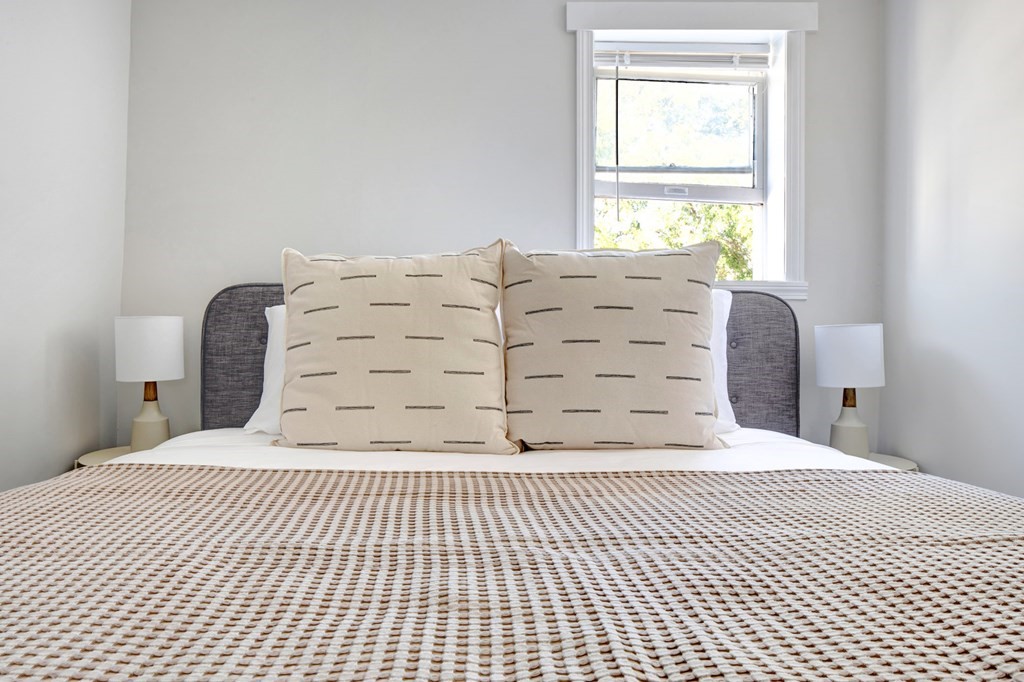 241 E St, South Boston