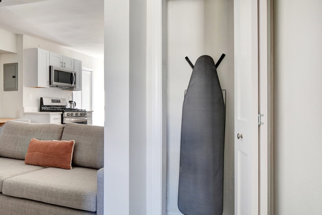 241 E St, South Boston