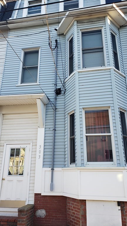 303 Princeton St, East Boston