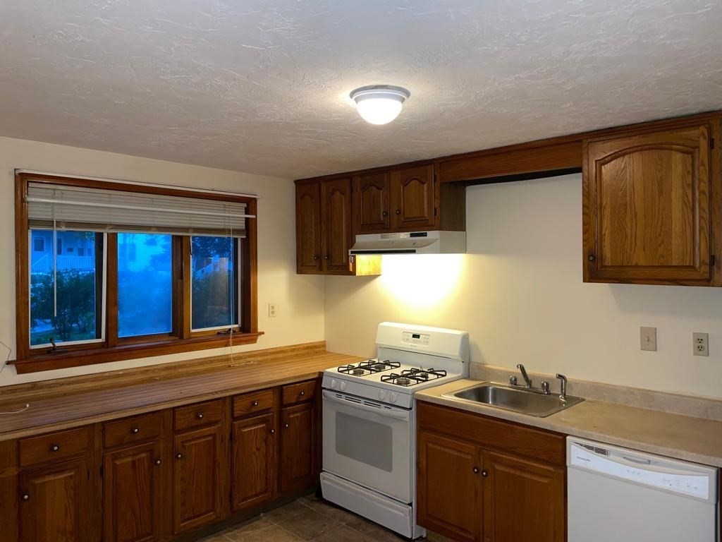 3 7 Greenwood Sq, Hyde Park