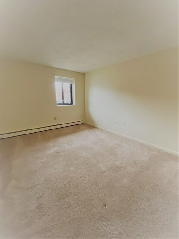 745 6th St, South Boston