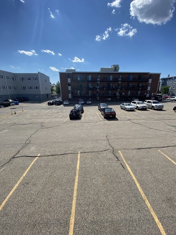 745 6th St, South Boston