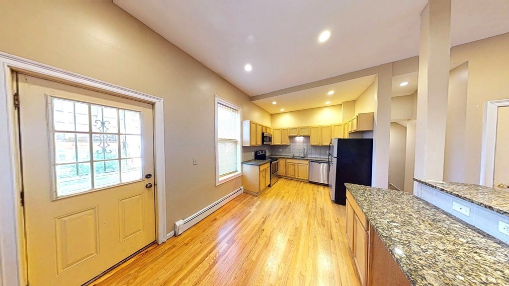 2995 Washington St, Roxbury