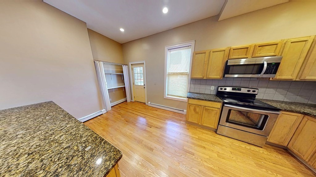 2995 Washington St, Roxbury