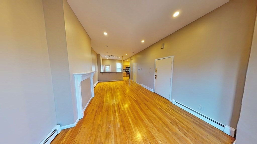 2995 Washington St, Roxbury