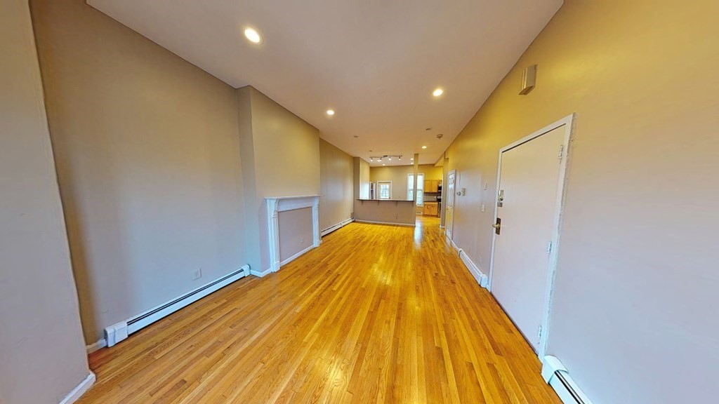 2995 Washington St, Roxbury