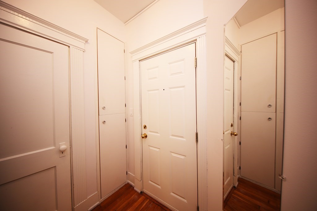 39 Hemenway St, Back Bay