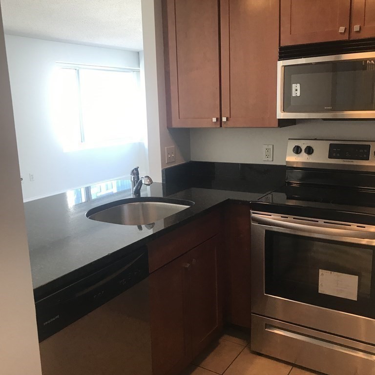 10 Museum Way, East Cambridge