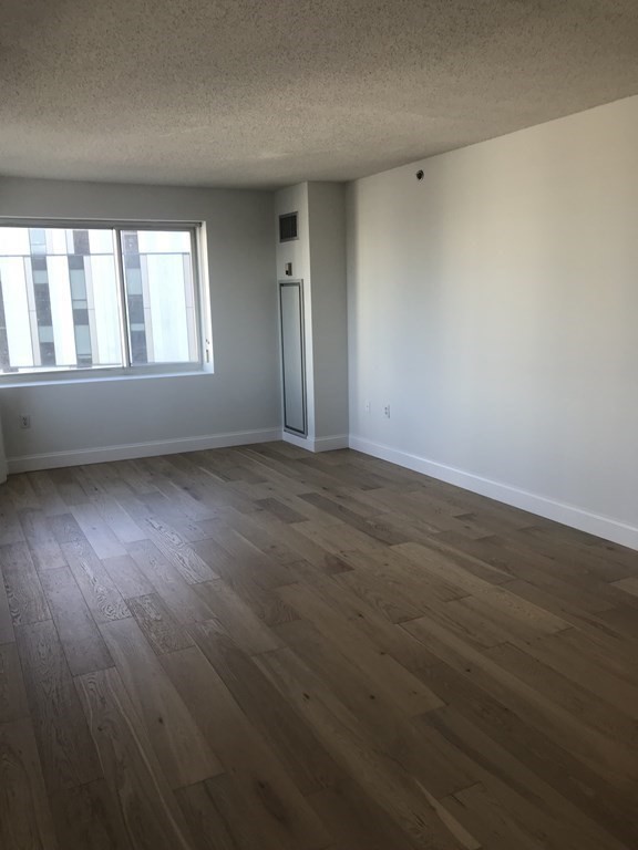 10 Museum Way, East Cambridge