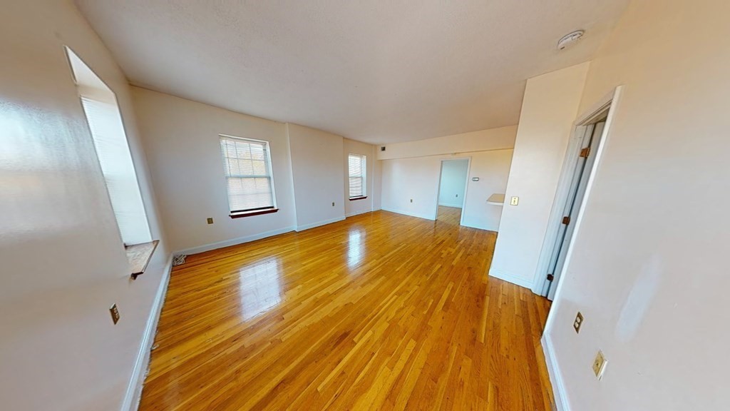 14 John Eliot Sq, Roxbury