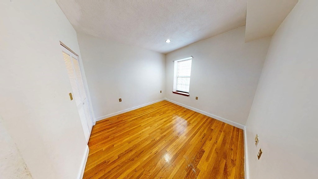 14 John Eliot Sq, Roxbury