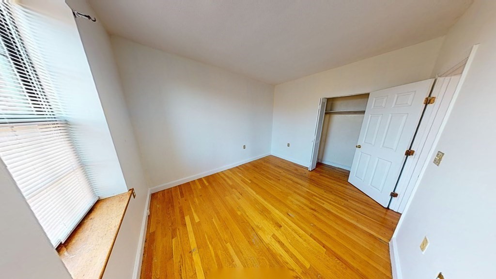 14 John Eliot Sq, Roxbury