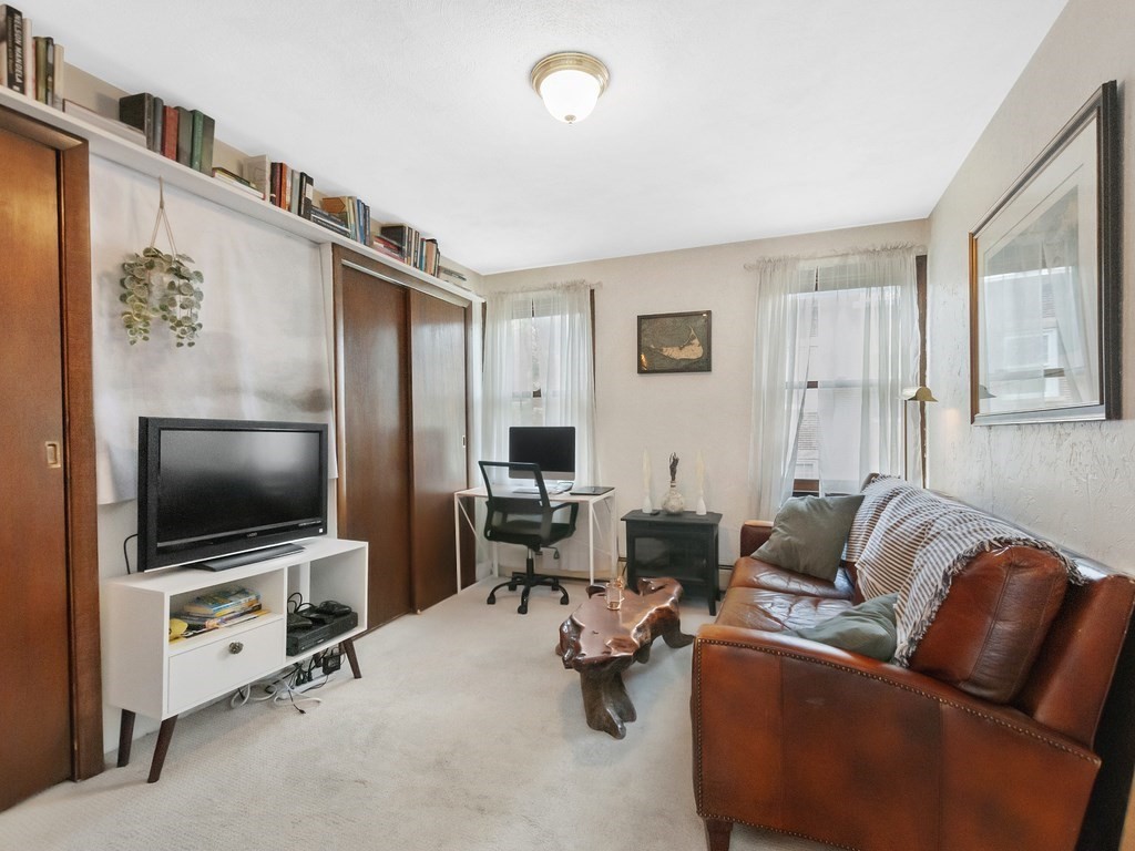 23 Mystic St, Charlestown