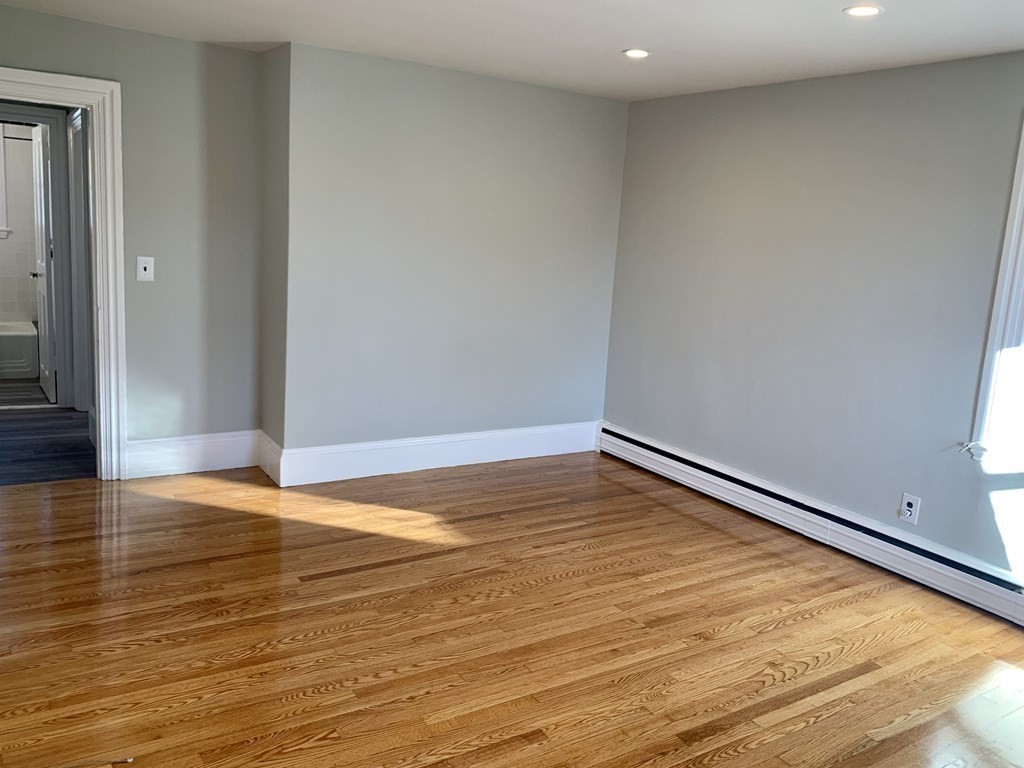 121 Thorndike St, East Cambridge