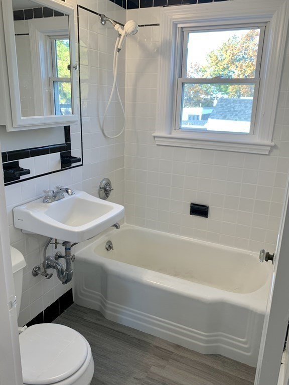 121 Thorndike St, East Cambridge