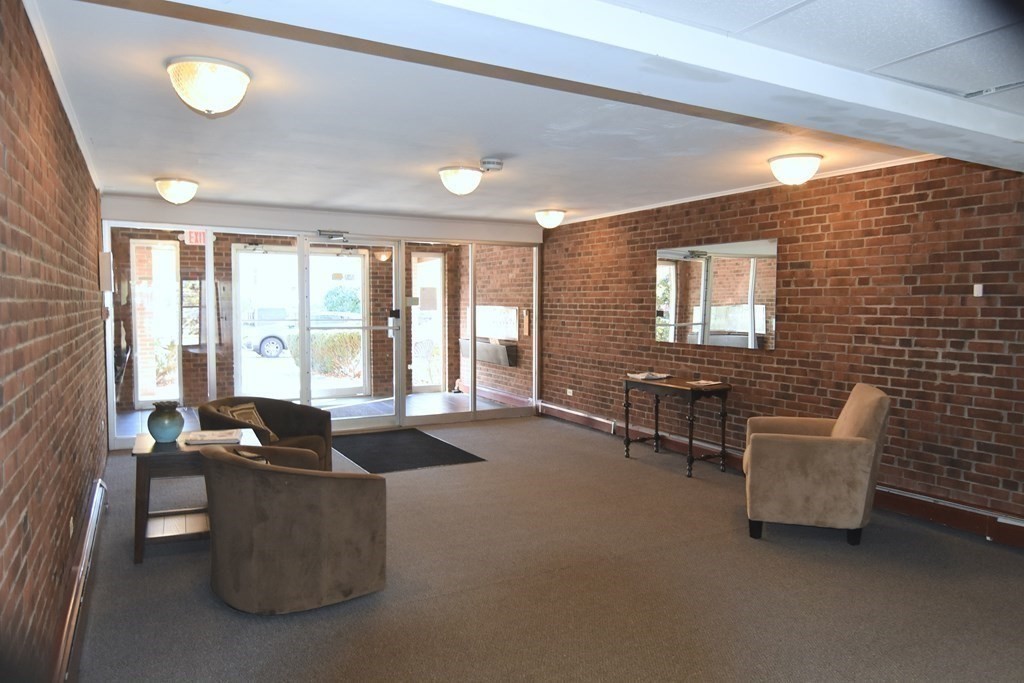 53 Paul St, Newton Center