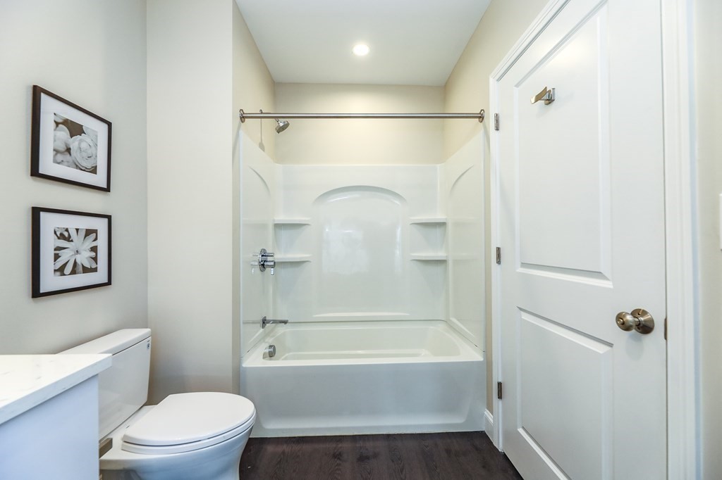 4945 Washington St, West Roxbury