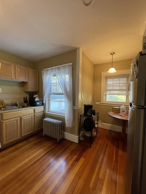 92 Centre St, Quincy