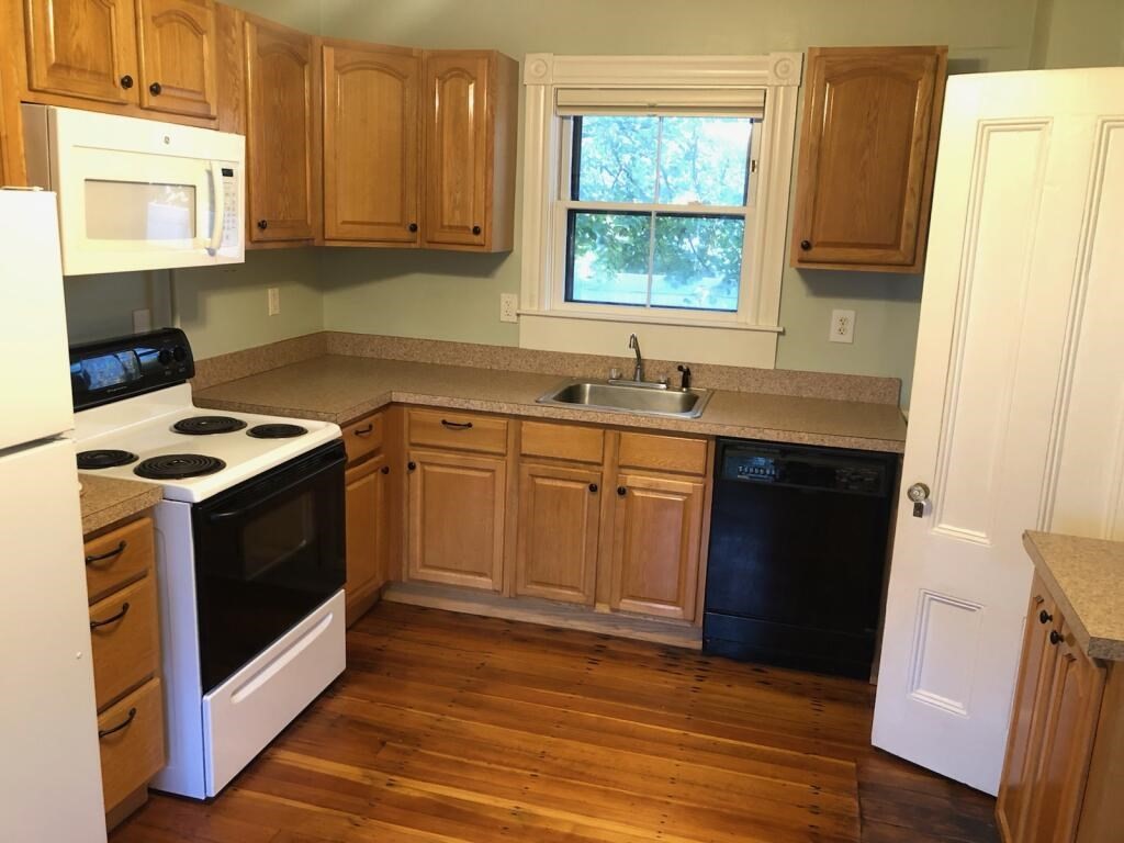 7 Marion St, Roslindale