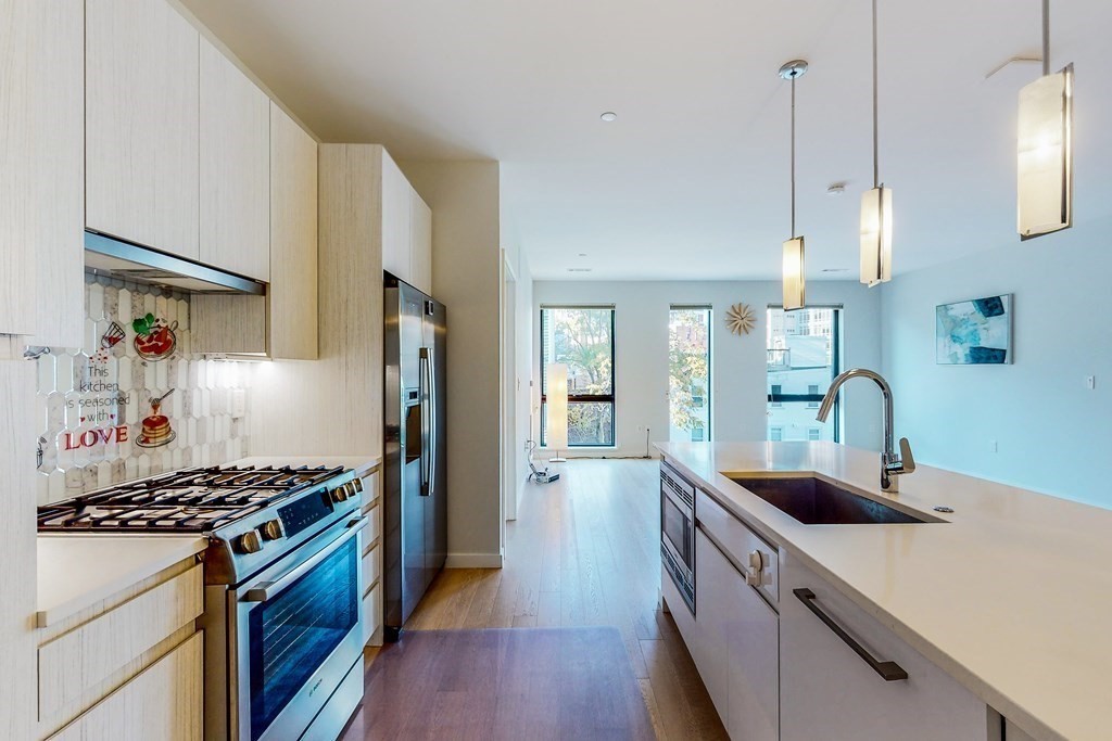 45 3rd St, South Boston