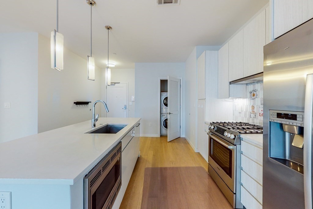 45 3rd St, South Boston