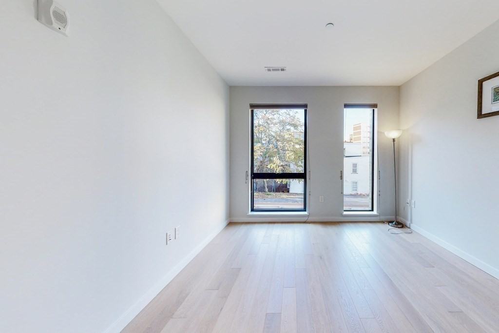 45 3rd St, South Boston