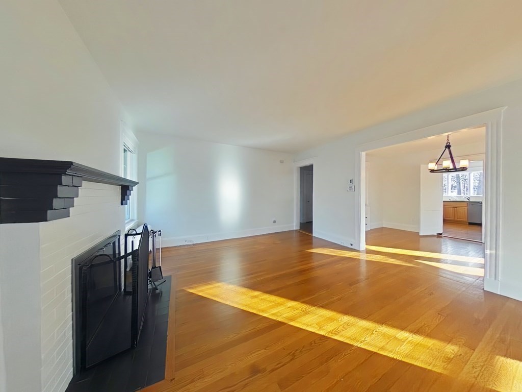 44 Madison Ave, Newtonville