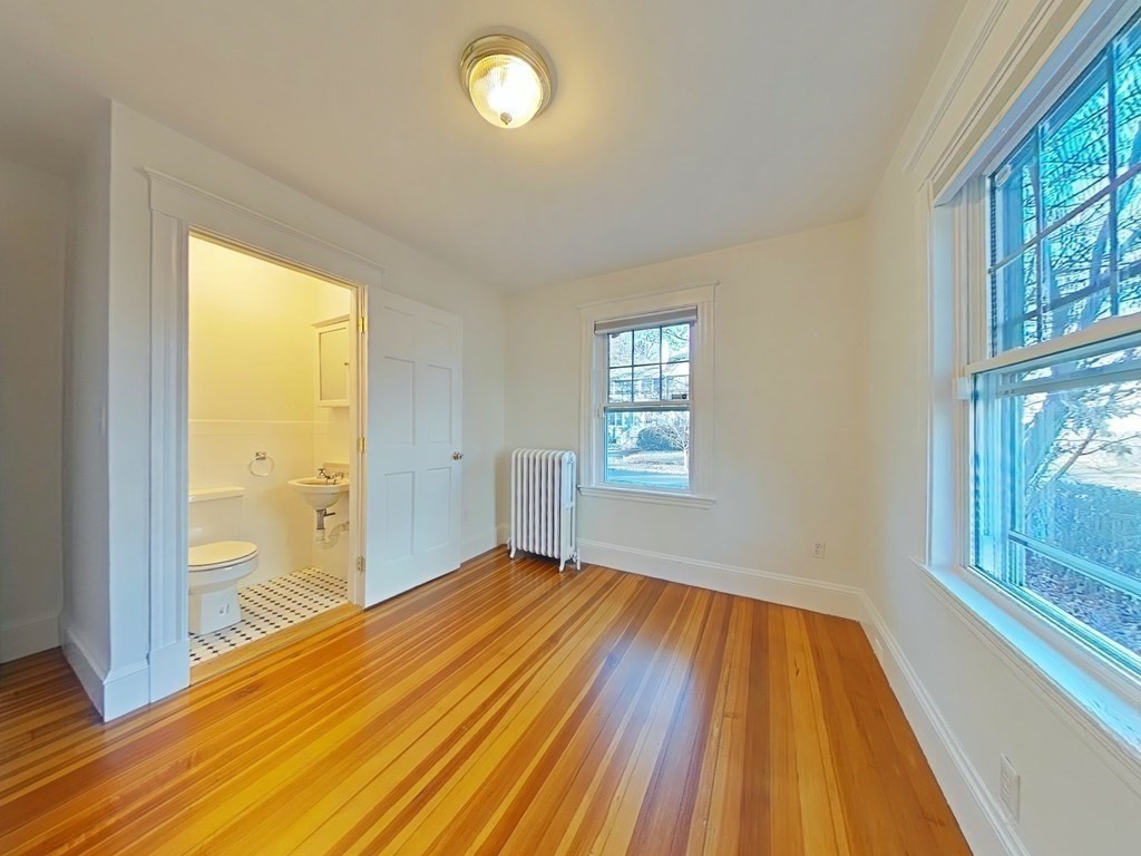 44 Madison Ave, Newtonville