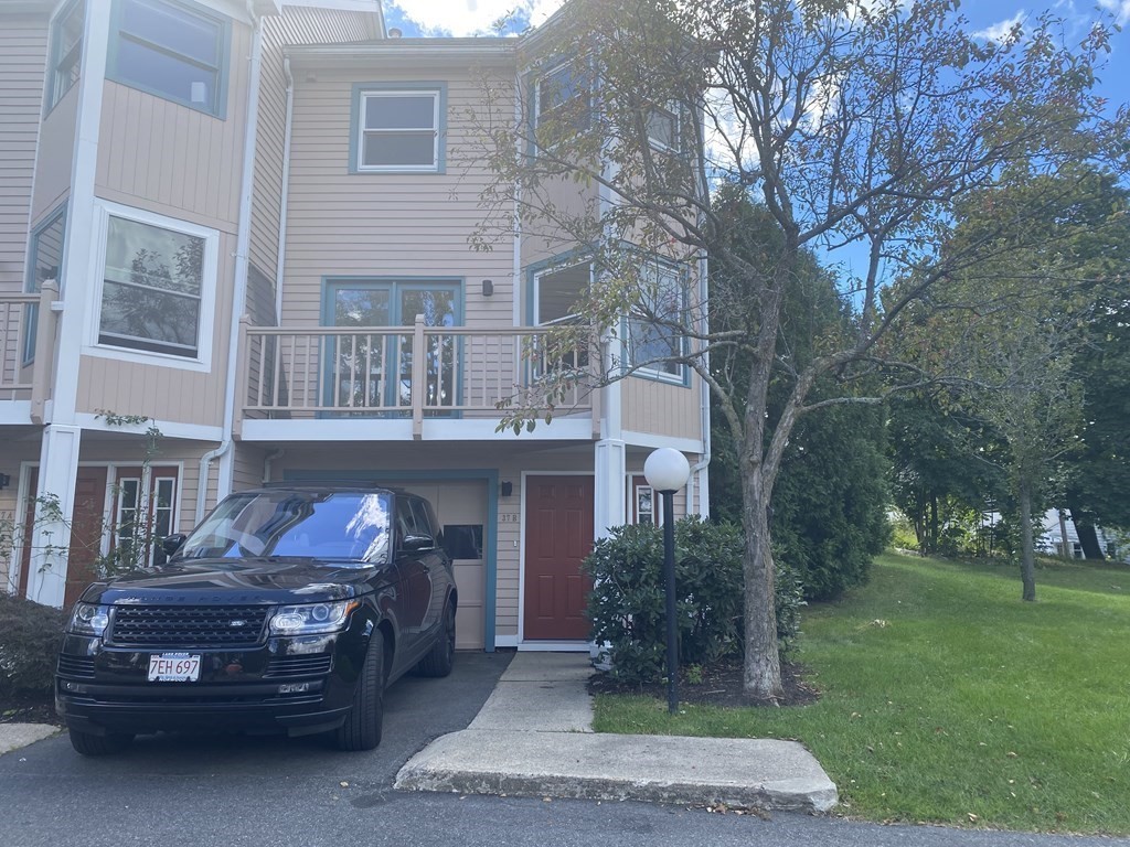 37B Morton St, Jamaica Plain