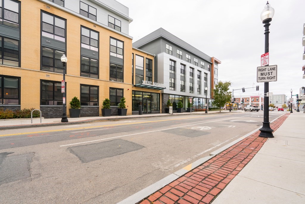 320 D St, South Boston