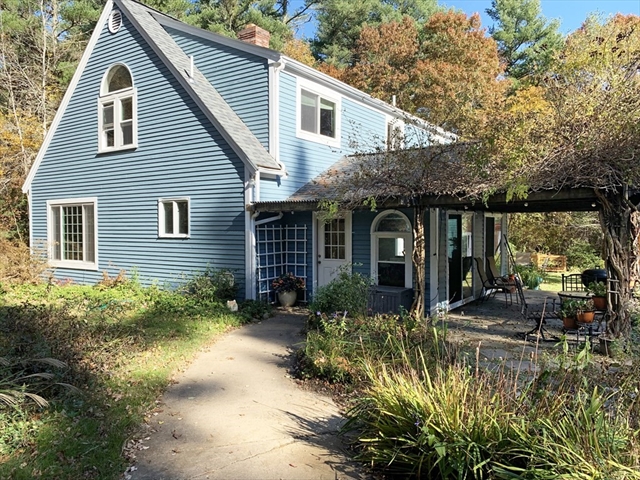 18 Hill Street Lakeville MA 02347