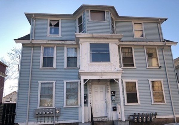 Don't miss this investment opportunity to own a 5 unit multi-family in Lower Highlands! Seller has plans to convert all units to two bedroom apartments for maximum ROI. Plans provided upon request. Property to be sold "As Is". Buyer to complete all due diligence. 4 Units are currently vacant. Full rehab needed.