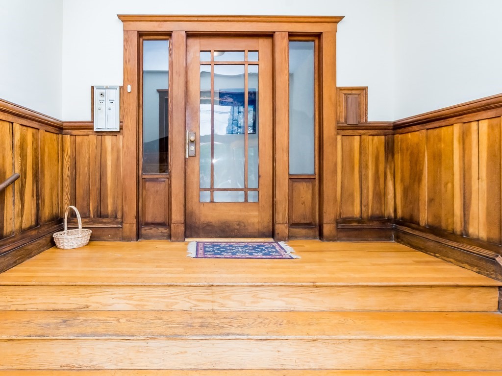 298 Mount Auburn St, Watertown