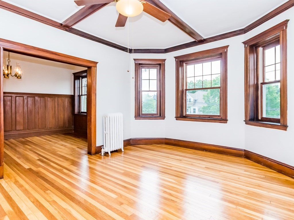 298 Mount Auburn St, Watertown