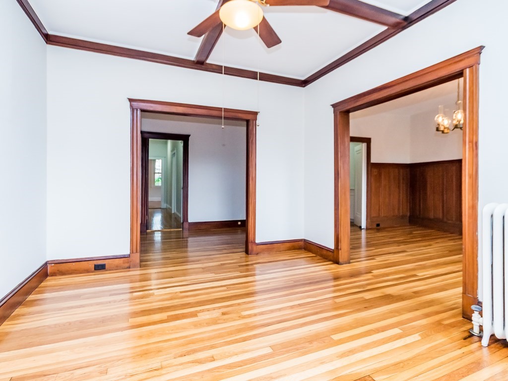 298 Mount Auburn St, Watertown