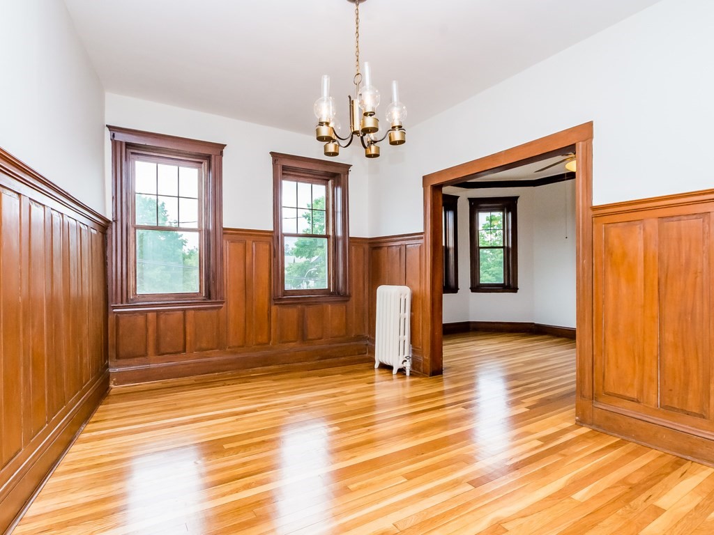 298 Mount Auburn St, Watertown