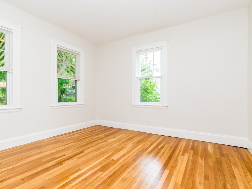 298 Mount Auburn St, Watertown