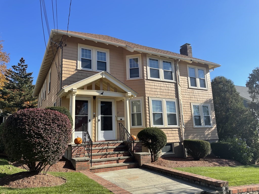 27 Oakley Rd, Watertown