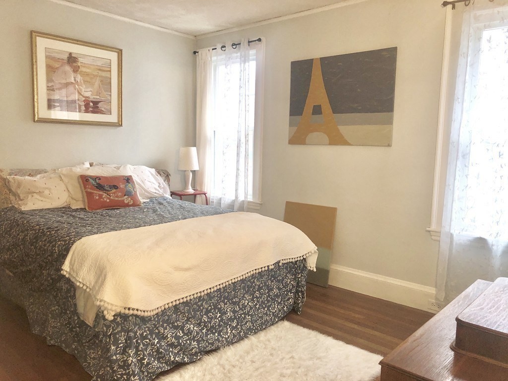 27 Oakley Rd, Watertown