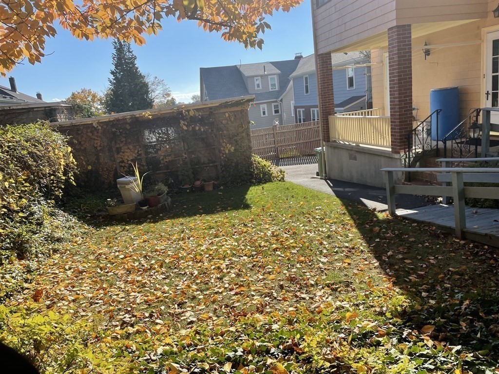 27 Oakley Rd, Watertown