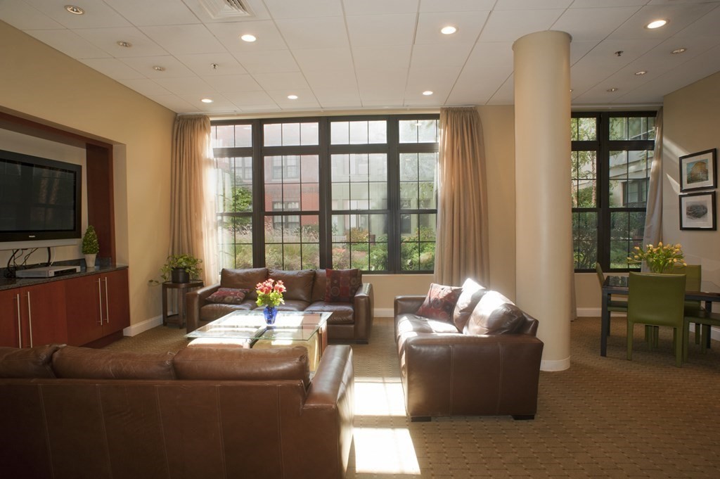 150 Cambridge St, East Cambridge